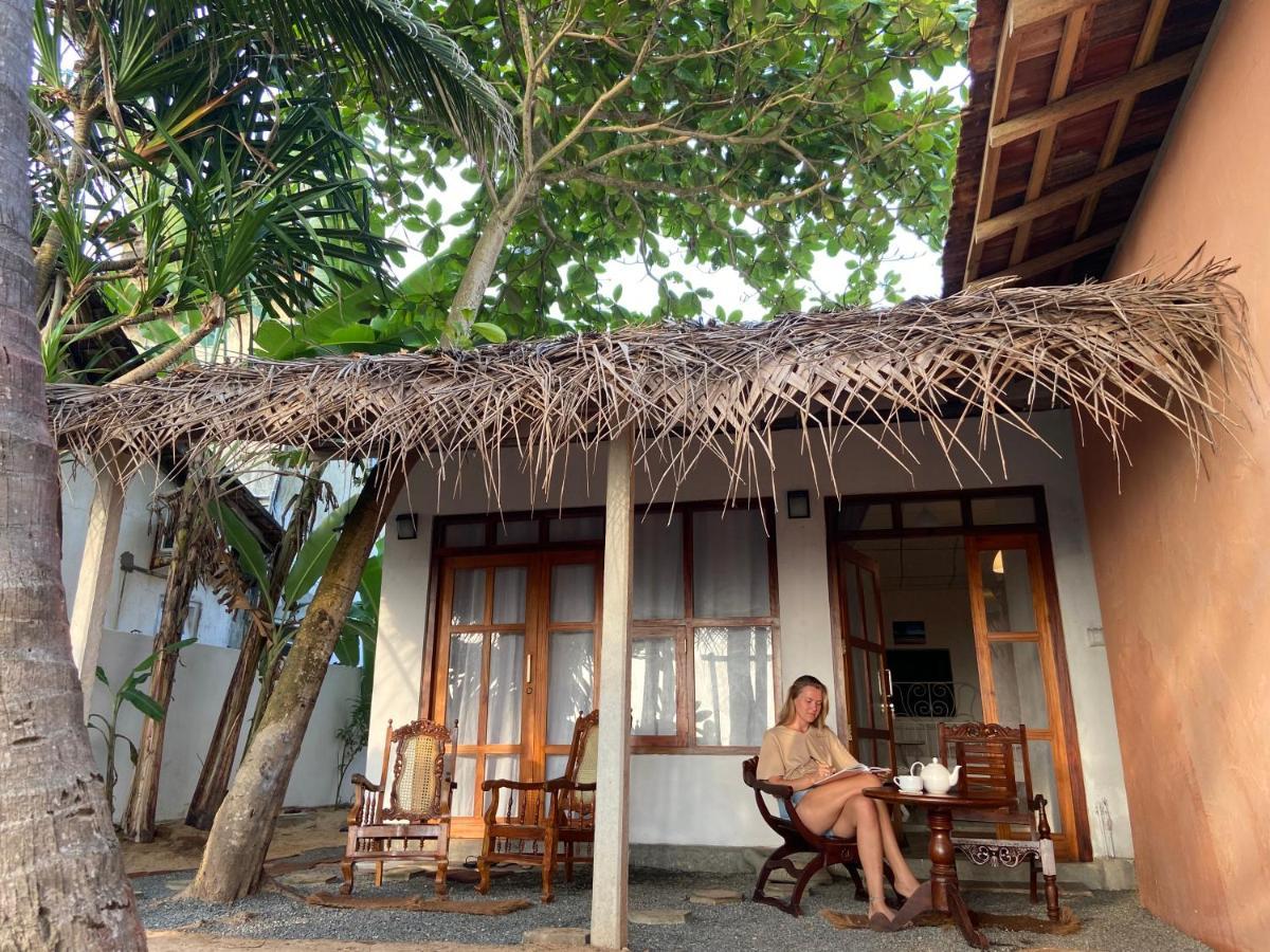 La-Vira Beach Villa Hikkaduwa Exterior foto