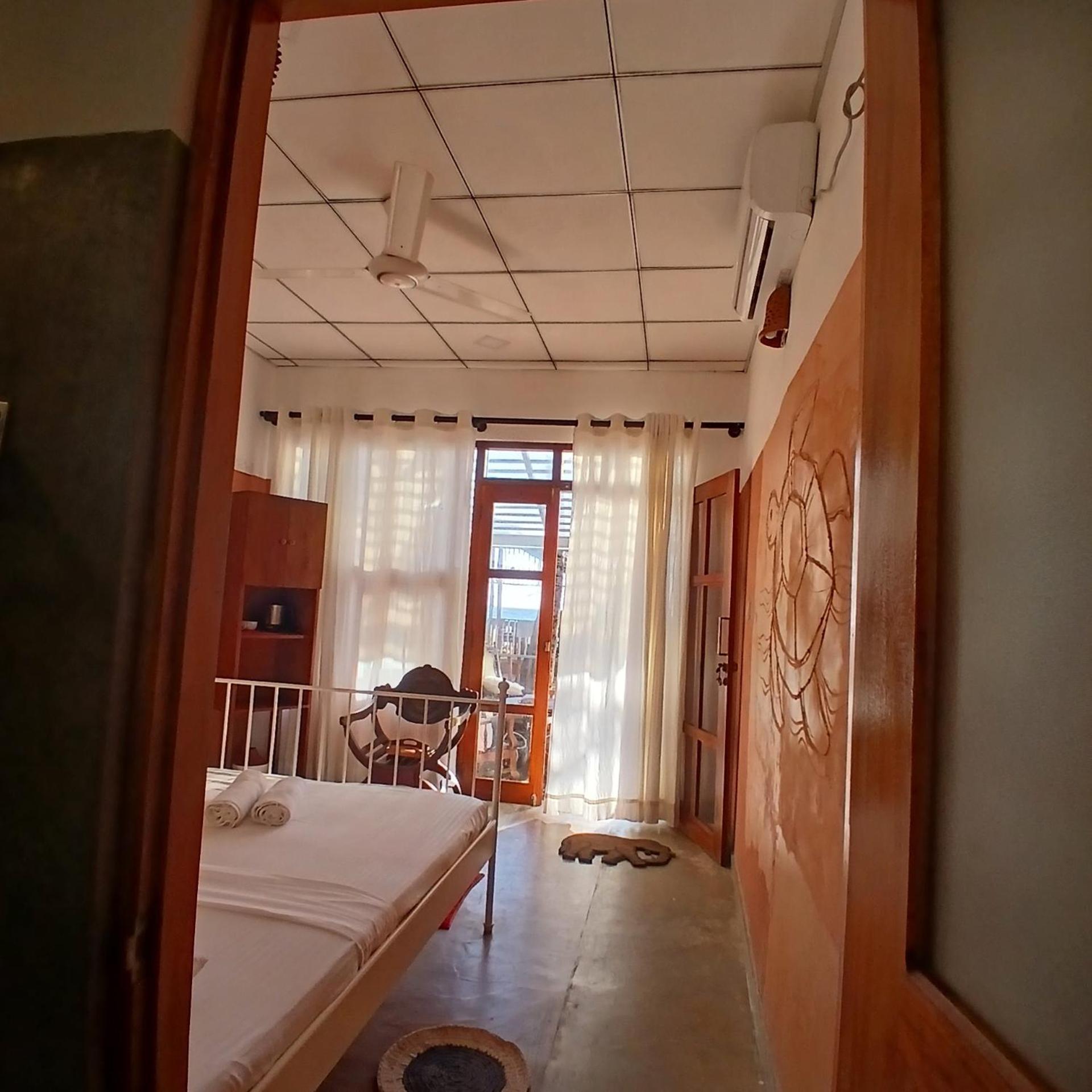 La-Vira Beach Villa Hikkaduwa Exterior foto